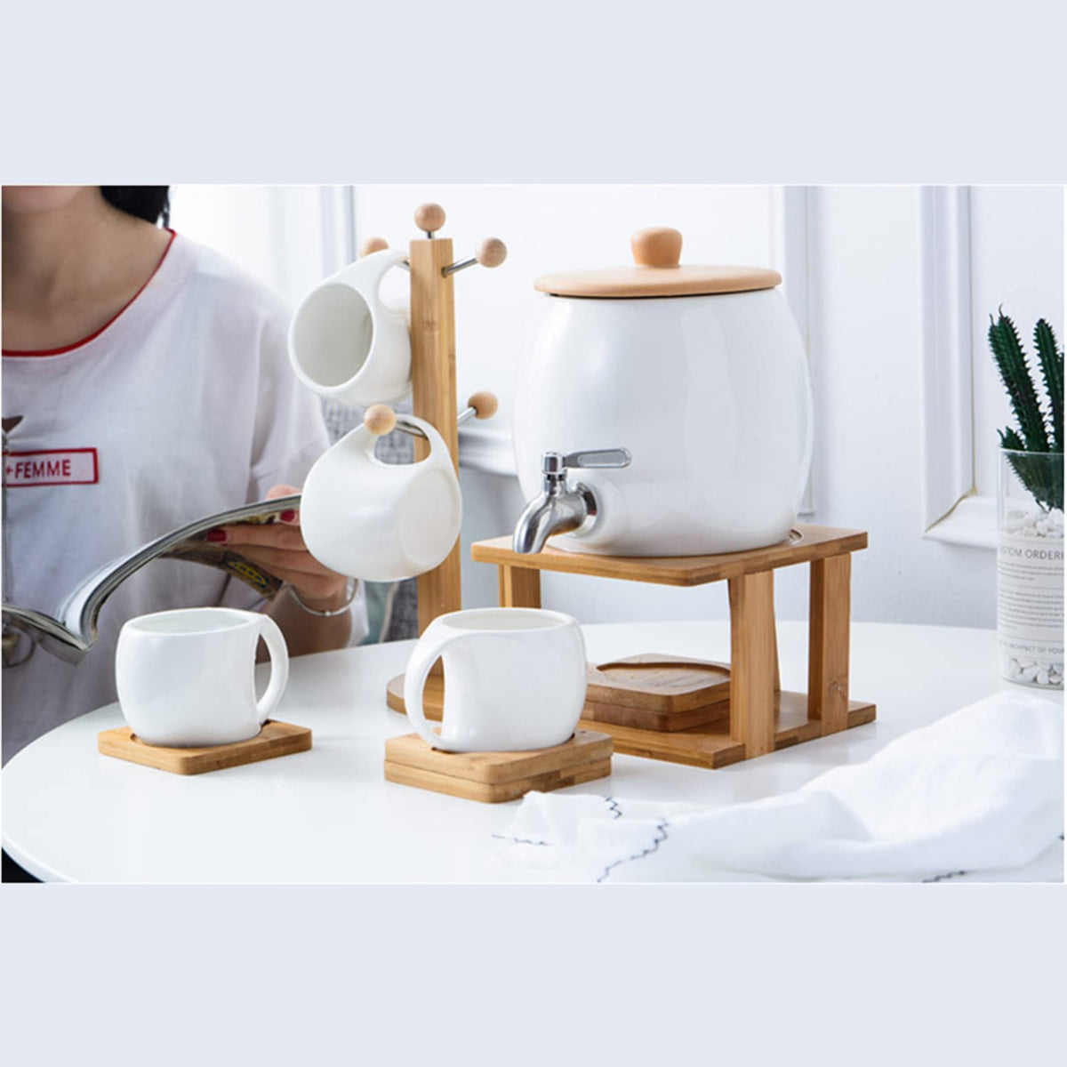 Porcelain Ceramic Crock Water Dispenser with 4 Mugs W273