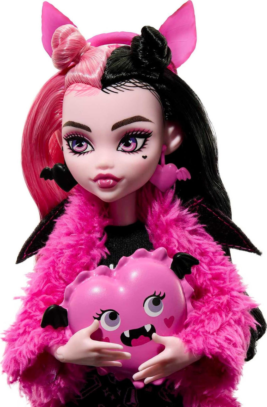 Monster High Doll Set with Pet Bat, Sleepover Clothes & Accessories G2600
