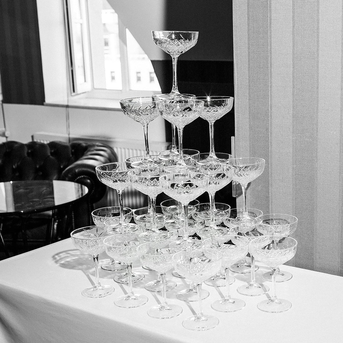 Martini Glasses Set of 4 Stemmed 8 Oz E356